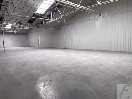 vente locaux professionnels 610 m² à le touvet (38660)  625 400 €