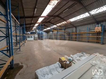 vente hangar 650 m²