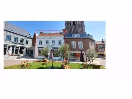 surface commerciale avec double vitrine