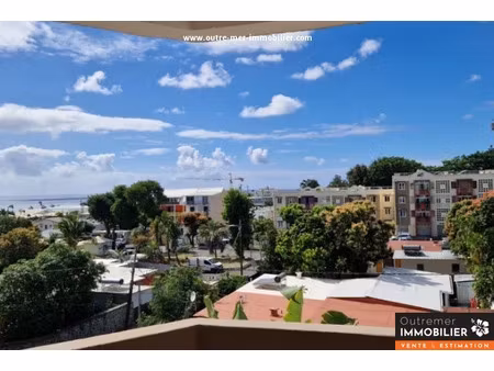 location appartement 4 pièces 73 m² à saint-denis (97400)  1 250 €