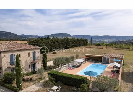 vente locaux professionnels à villeneuve-de-berg (07170)  299 000 €