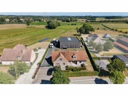 ruime woning met 4 slaapkamers en bedrijfsloods te huur i...