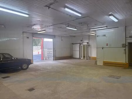 location local d'activités morangis 180 m²
