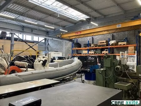 vente local d'activités la terrasse 350 m²