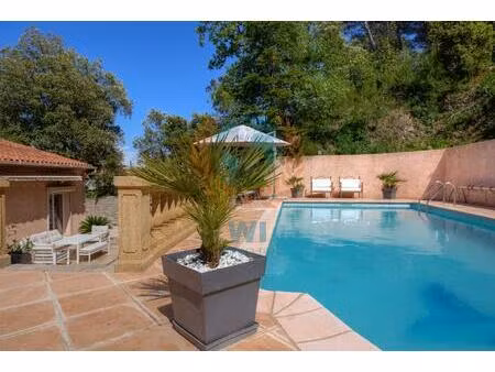 a vendre villa individuelle f6 avec piscine - trans-en-provence 83720