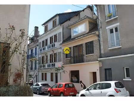 vente maison 7 pièces 200 m² vic-sur-cère (15800)