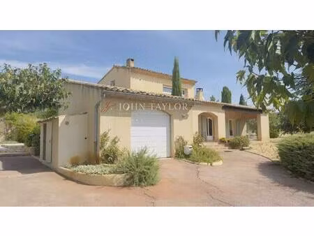 lourmarin villa de 183 m2 agrandissante sur terrain de 7760m2 avec piscine