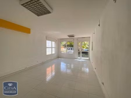 location local commercial la saline les bains 97434