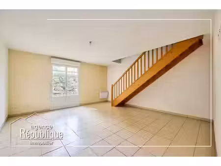 maison avec jardin dans résidence sécurisée
