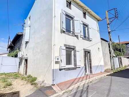 maison à vendre - 3 pièces - 58 59 m2 - st beauzire - 63 - auvergne