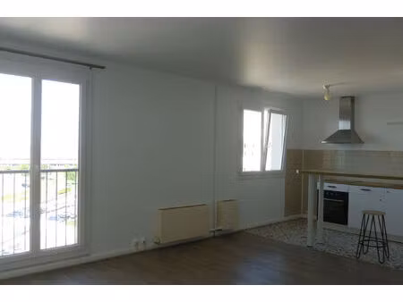 location appartement 3 pièces 62 m² à reims (51100)