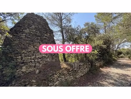 capitelle + terrain de 6 275 m² - 30700 uzes