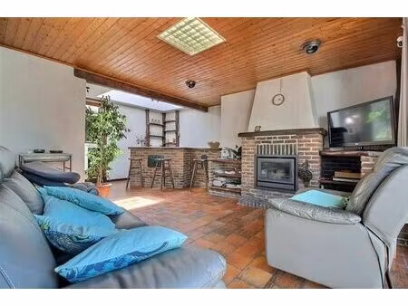 maison de plein-pied avec beau jardin