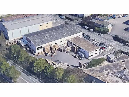 local d'activites 723 m² + 1700 m² de terrain independant - a louer - ibi entreprise