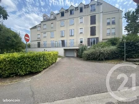 parking 12 m² epone