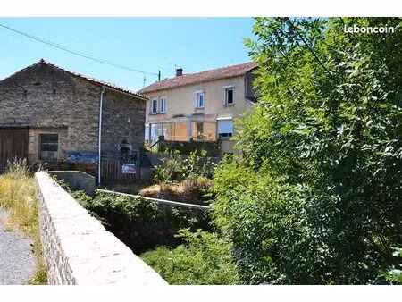 courniou hérault dans joli hameau maison t5 avec cour et bâtisse en pierre