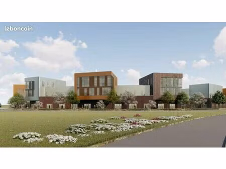 local 684 m² buchelay