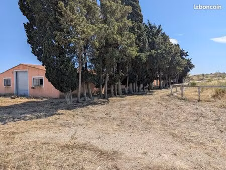 batiment appartement + ecuries