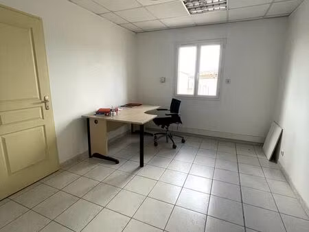 bureaux 12 m² saint cannat