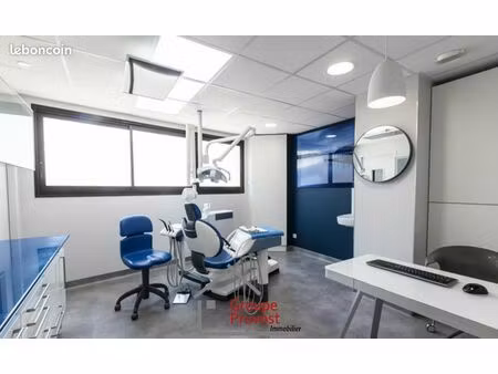 local commercial 107 m² sathonay-camp