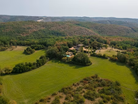 vente maison 9 pièces 224 m² à carlux (24370)  598 000 €