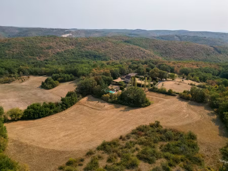 vente maison 9 pièces 224 m² à carlux (24370)  644 800 €