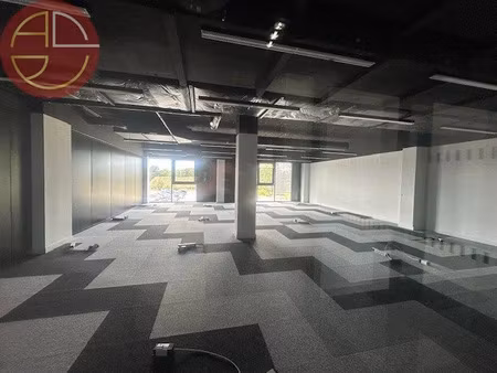 vente locaux professionnels 0 pièces 500 m² à labège (31670)  1 470 000 €