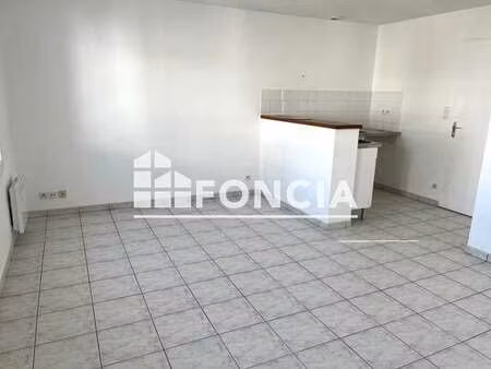 location appartement 3 pièces à noirmoutier-en-l'île (85330) : à louer 3 pièces / 47m² noi