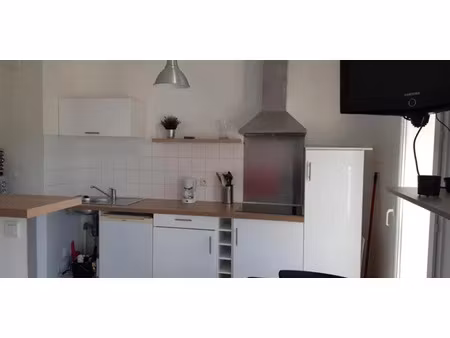location meublée appartement 1 pièce 29 m² à saint-jean-de-luz (64500)  580 €