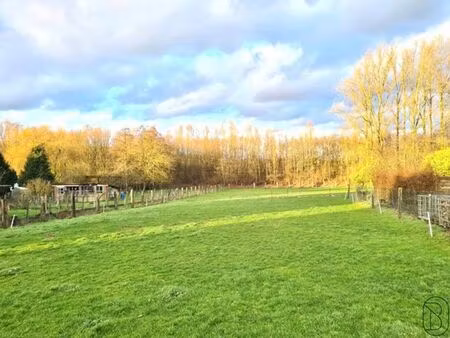 terrain à bâtir de 28ares 90 situé dans le charmant village