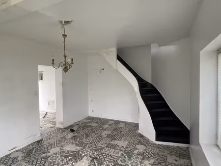 maison avec jardin à réhabiliter