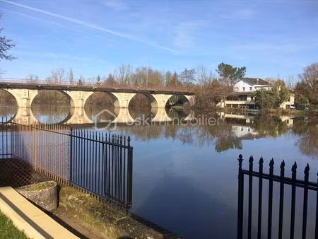 immeuble de 250 m² à montpon-menesterol