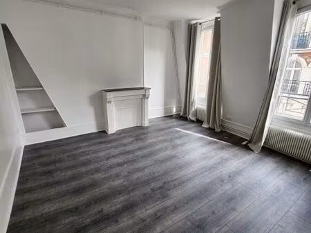 2 pieces rue chaptal