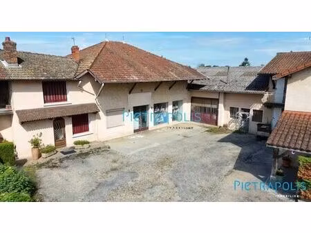 prestigieux immeuble de rapport en vente à villars-les-dombes  auvergne-rhône-alpes