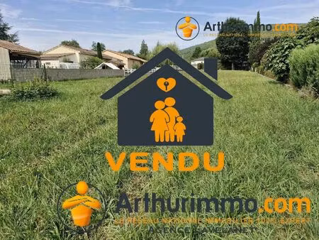 vente terrain 2250 m2 à lavelanet