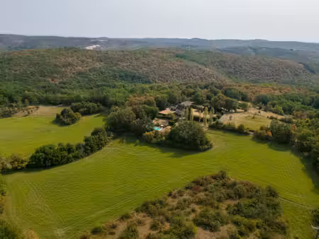exclusivite - secteur carlux - magnifique propriété de charme en pierre sur 3ha48 avec...