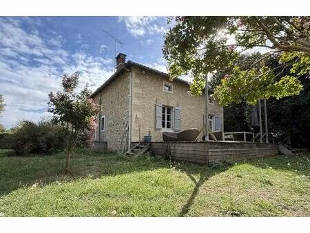 maison charmante de 2 chambres avec terrain en bord de rivière près de...