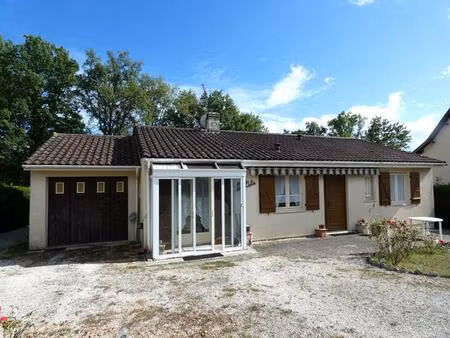 maison de plain-pied 98 m2 / 3 chambres / garage / jardin 1120m²