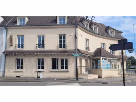 local commercial a vendre sur la ferte sous jouarre