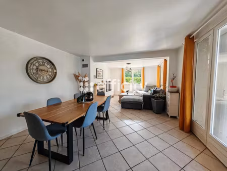 vente maison 7 pièces 233 m² à izeron (38160)  299 000 €
