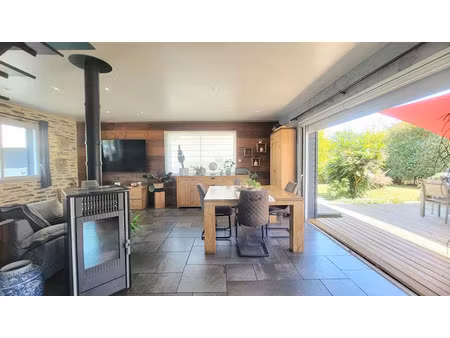 vente maison 5 pièces 130 m² à saint-jean-de-linières (49070)  415 000 €