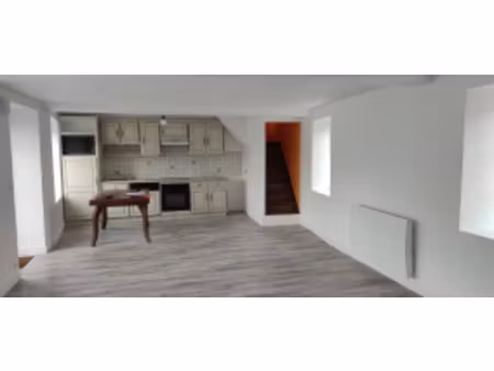 location maison à montenay (53500) : à louer / 111m² montenay