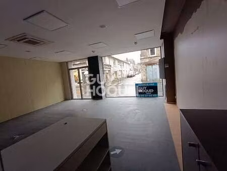 location bureaux et commerces à dinan (22100) : à louer / 84m² dinan