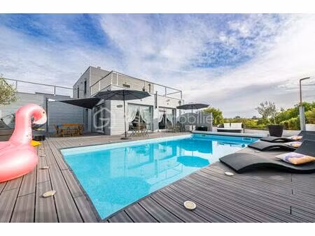 magnifique maison contemporaine de 2022 aux performances énergétiques exceptionnelles !