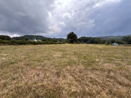 terrain à saint-exupery-les-roches en corrèze