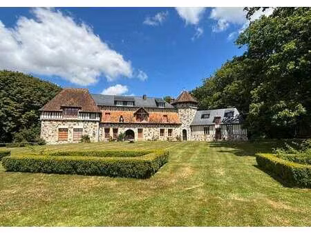 manoir à vendre à écaquelon : 1 590 000 € | 41007m²