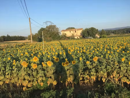 location meublée appartement 3 pièces 90 m² à sauzet (26740)  1 100 €