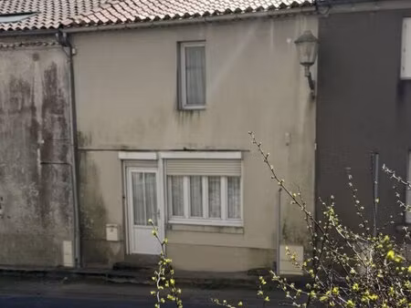 en vente maison 107 m² – 70 000 € |la chapelle-palluau