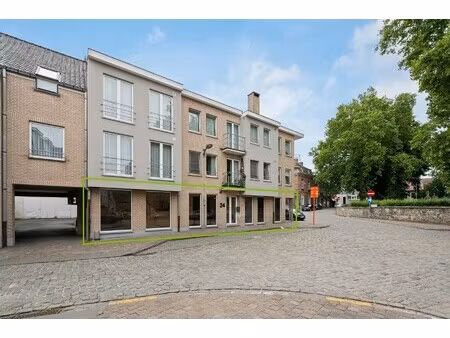 commercieel te koop in sint-pieters-leeuw