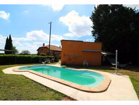magnifique villa  grand garage  piscine  8393m2 de terrain  vue pyrenees